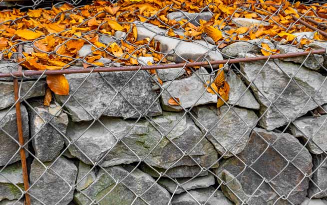 Gabion en automne.