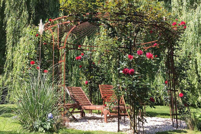 Pergola fleurie, un produit ELEO.